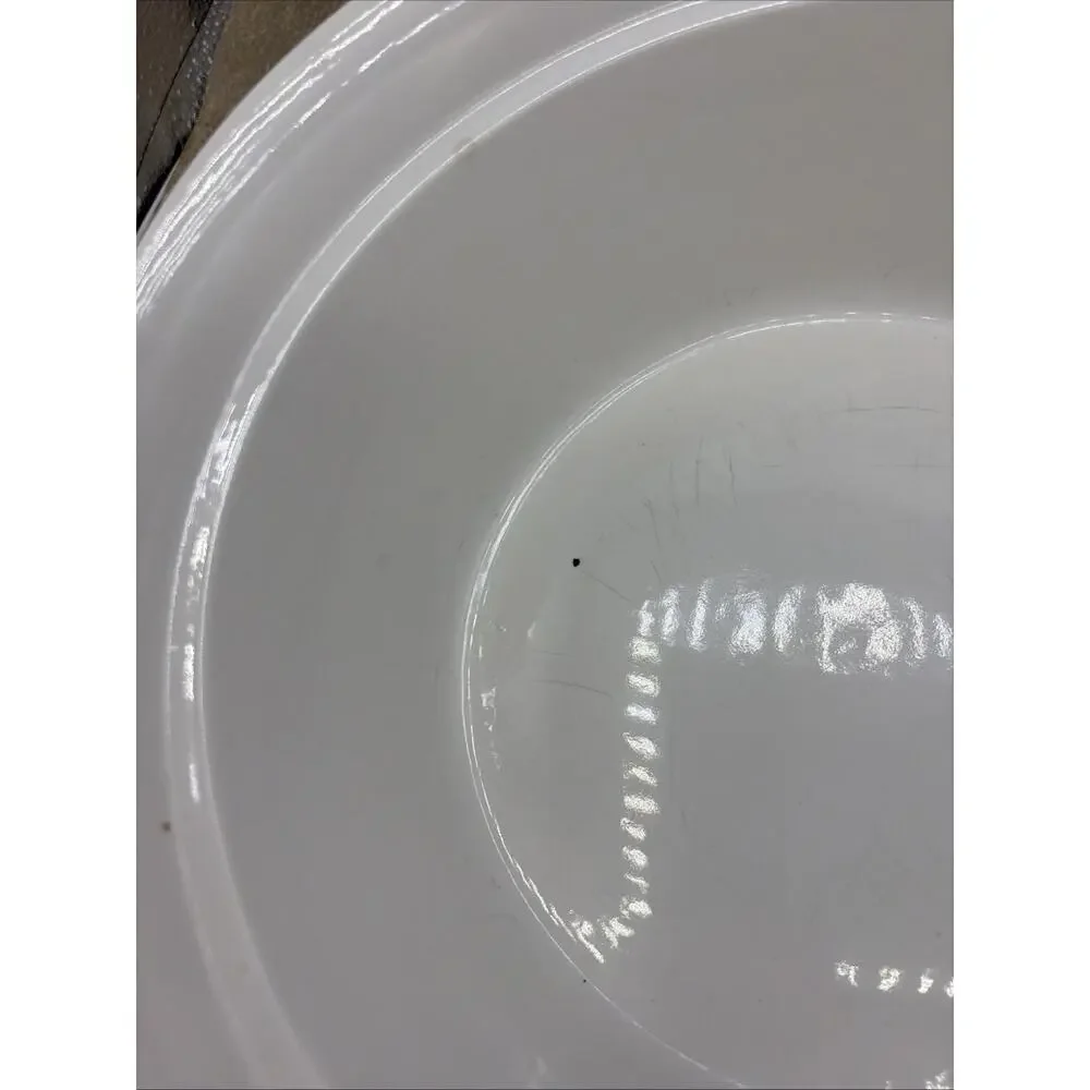 Corning Ware French White Round Casserole 2 Quart -1.9 L. 9.5”